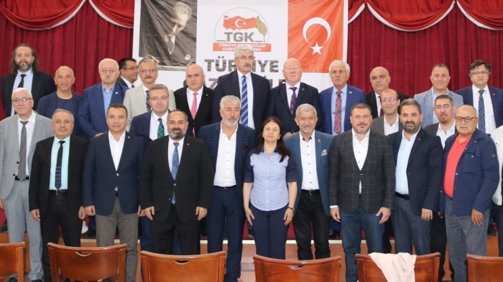 ÖZSOY YENİDEN GENEL BAŞKAN VEKİLİ   